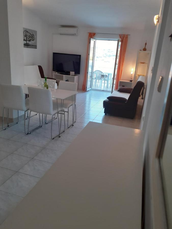 Apartments Verica Паг Екстер'єр фото